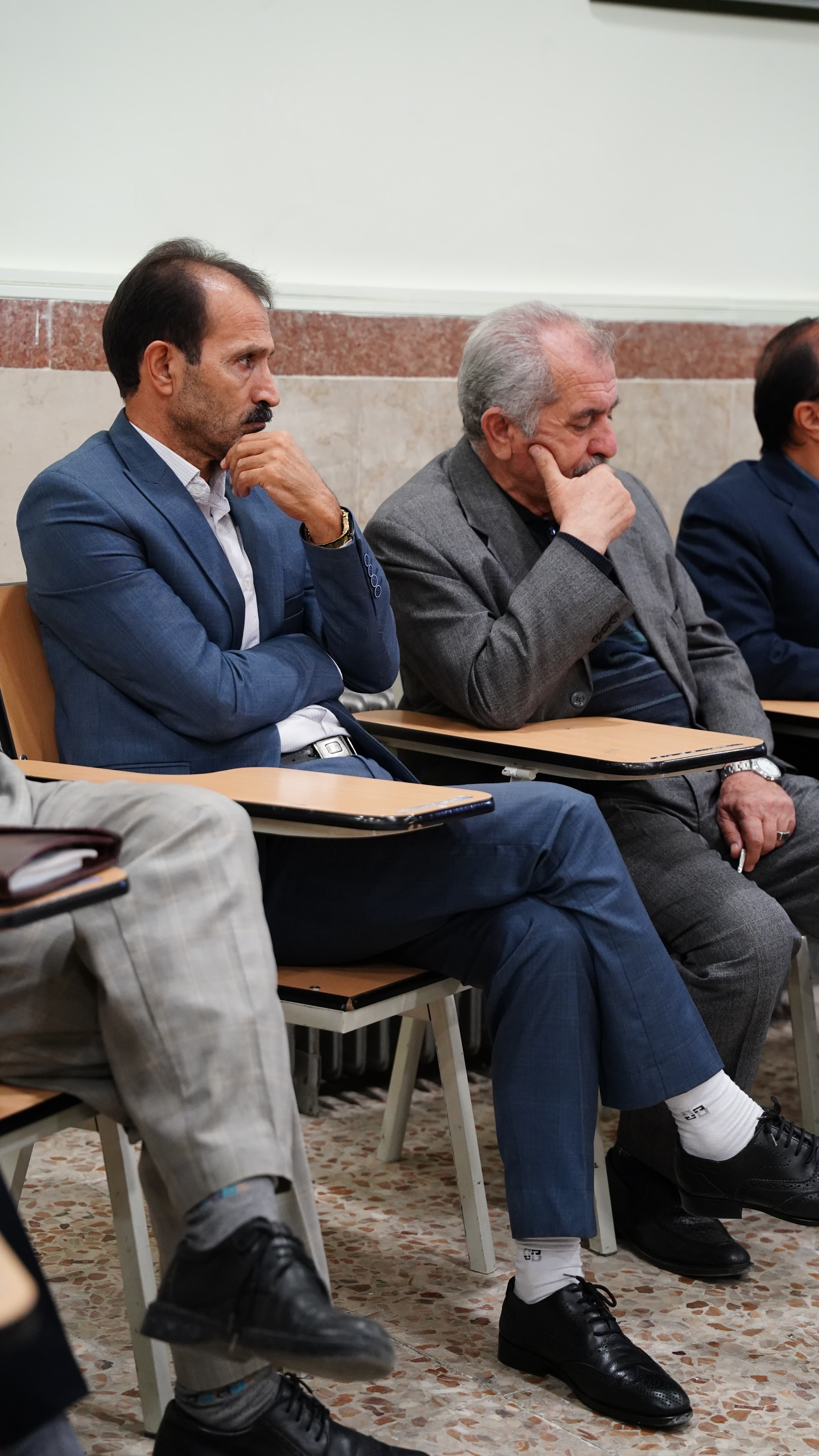 دبیرستان پسرانه متوسطه دوره اول دانش